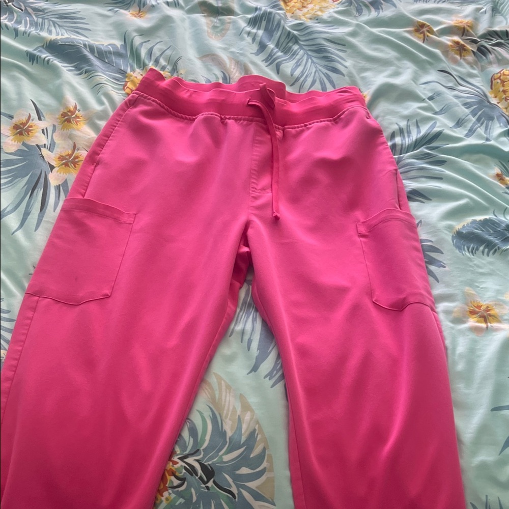Women’s Mandela  Pink Cargo scrub  Pants - Unbranded